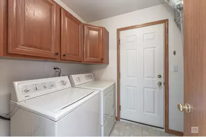 2431 Roxbury Lane, Montgomery, IL 60538 - Photo 8