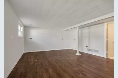 8189 Carlisle Drive, Hanover Park, IL 60133 - Photo 18