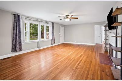 23379 Forest Court, Deerfield, IL 60015 - Photo 6