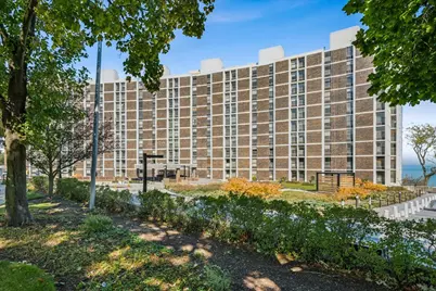 1500 Sheridan Road #8L, Wilmette, IL 60091 - Photo 2