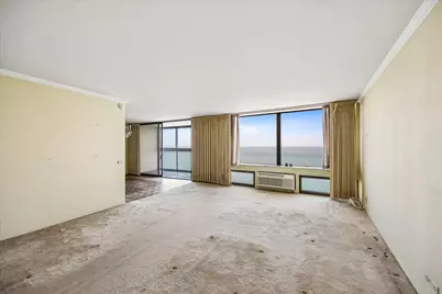 1500 Sheridan Road #8L, Wilmette, IL 60091 - Photo 4