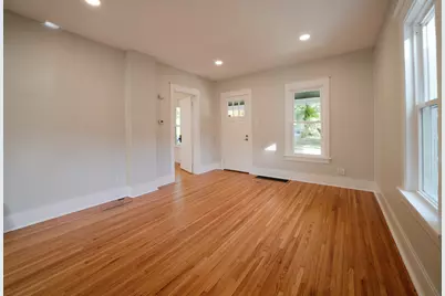 849 N 11th Street, Dekalb, IL 60115 - Photo 14