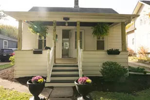 849 N 11th St, Dekalb, IL 60115 - Photo 1