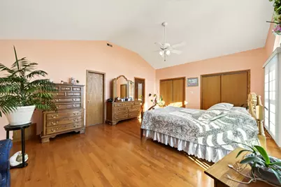 5407 N Mont Clare Avenue, Chicago, IL 60656 - Photo 18