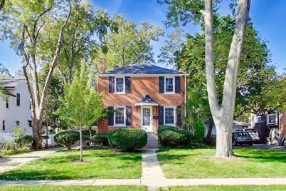 26 Iroquois Drive, Clarendon Hills, IL 60514 - Photo 2