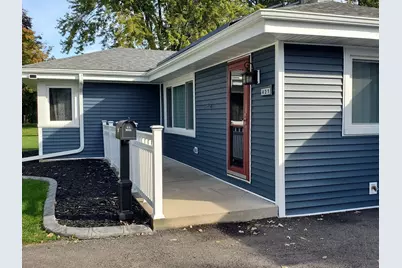 421 View Street, Ottawa, IL 61350 - Photo 2