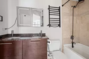 809 W Bradley Pl, Chicago, IL 60613 - Photo 14