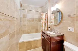 2450 N Lawndale Ave, Chicago, IL 60647 - Photo 16