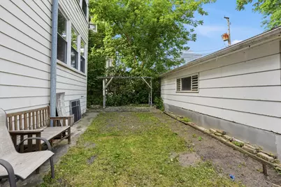 6311 N Lakewood Avenue, Chicago, IL 60660 - Photo 38