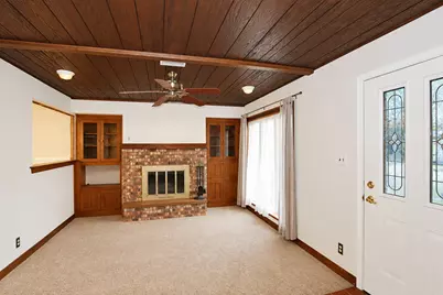 410 Cedarcrest Drive, Streamwood, IL 60107 - Photo 2