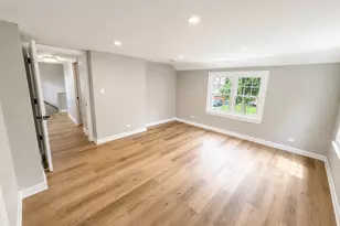 4216 Elm St, Downers Grove, IL 60515 - Photo 8