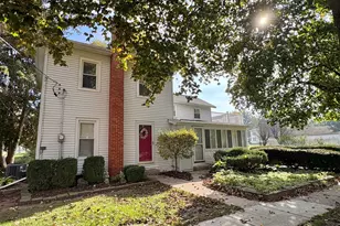 220 S Barr St, Sheridan, IL 60551 - Photo 1