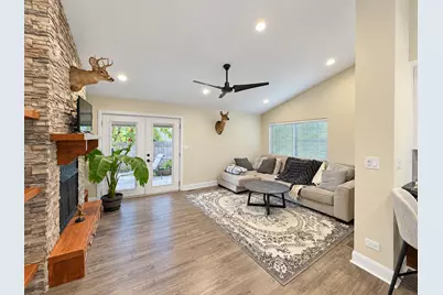 8433 Keystone Avenue, Skokie, IL 60076 - Photo 8