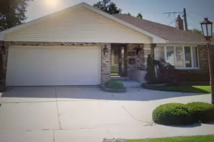 1419 E Lincoln Ave, Des Plaines, IL 60018 - Photo 1