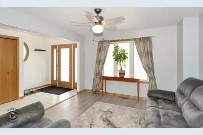 319 Mallards Cove, Beecher, IL 60401 - Photo 6
