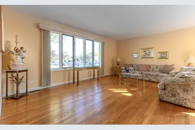8000 N Oketo Avenue, Niles, IL 60714 - Photo 4