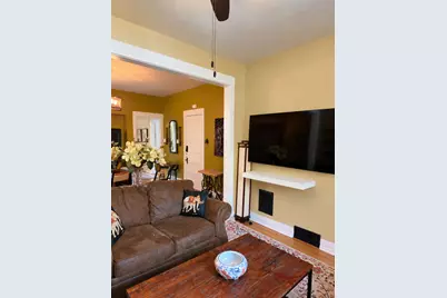 1427 W Byron Street #2, Chicago, IL 60613 - Photo 6