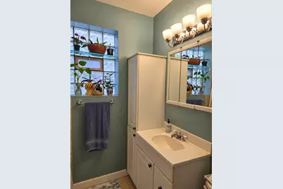 1427 W Byron Street #2, Chicago, IL 60613 - Photo 14