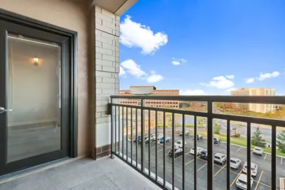850 Village Center Drive #419, Burr Ridge, IL 60527 - Photo 6
