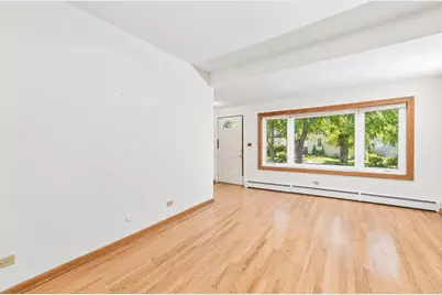 2226 N 74th Avenue, Elmwood Park, IL 60707 - Photo 6