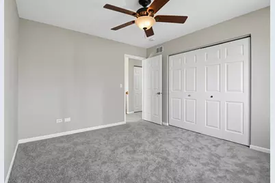 2965 Farmington Drive, Lindenhurst, IL 60046 - Photo 22