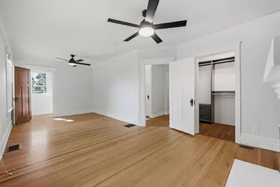 523 E Elmwood Avenue, West Chicago, IL 60185 - Photo 20