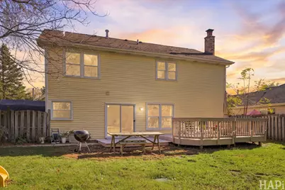 339 Farmhill Circle, Wauconda, IL 60084 - Photo 2
