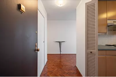 3550 N Lake Shore Drive #1016, Chicago, IL 60657 - Photo 2