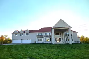400 Berron Ln, Barrington Hills, IL 60010 - Photo 1