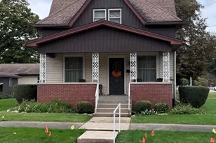 102 S 4th Ave, Streator, IL 61364 - Photo 1