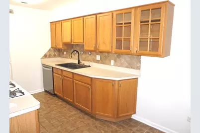 1503 N Windsor Drive #302, Arlington Heights, IL 60004 - Photo 10