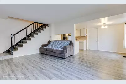 2S771 Winchester Circle E #3, Warrenville, IL 60555 - Photo 6