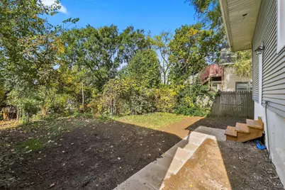 616 Raymond Street, Elgin, IL 60120 - Photo 34