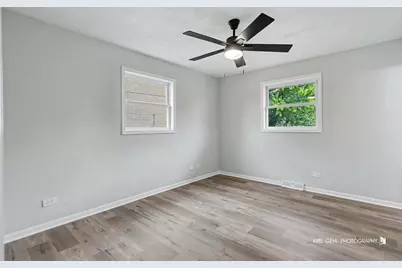 27 Evergreen Street, Elk Grove Village, IL 60007 - Photo 14