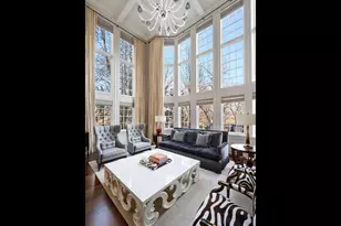 3024 N Lake Shore Dr, Chicago, IL 60657 - Photo 8