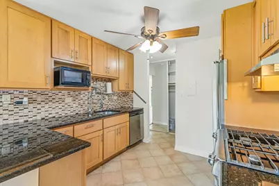 2616 N Windsor Drive #103, Arlington Heights, IL 60004 - Photo 4