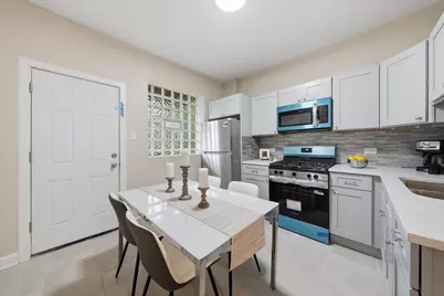 7131 S Normal Boulevard, Chicago, IL 60621 - Photo 8