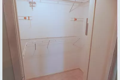 9605 S Komensky Avenue #101, Oak Lawn, IL 60453 - Photo 12