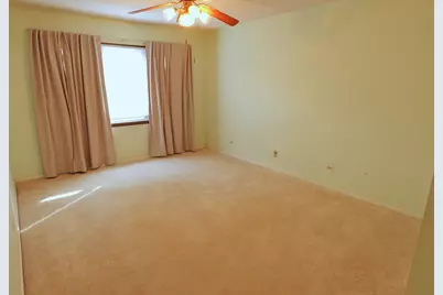 9605 S Komensky Avenue #101, Oak Lawn, IL 60453 - Photo 10