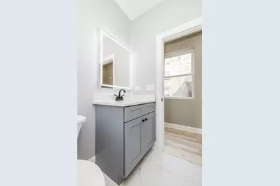 1127 N Parkside Avenue, Chicago, IL 60651 - Photo 10