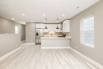 1127 N Parkside Avenue, Chicago, IL 60651 - Photo 32