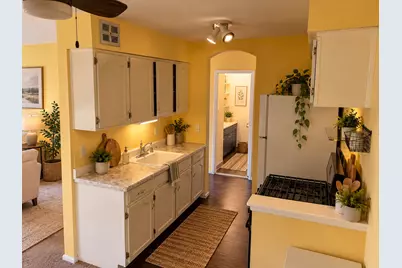1500 Robin Circle #405, Hoffman Estates, IL 60169 - Photo 8