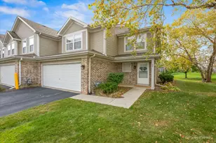 1569 Tuppeny Ct, Roselle, IL 60172 - Photo 1