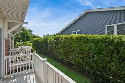 185 College Drive #B, Bloomingdale, IL 60108 - Photo 2
