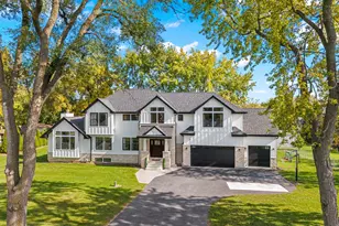 1431 Marion St, Schaumburg, IL 60193 - Photo 1