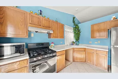 362 Meadowlark Drive, Bolingbrook, IL 60440 - Photo 6