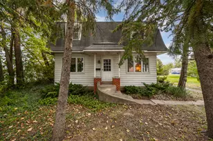 11115 S Oak Park Ave, Worth, IL 60482 - Photo 1