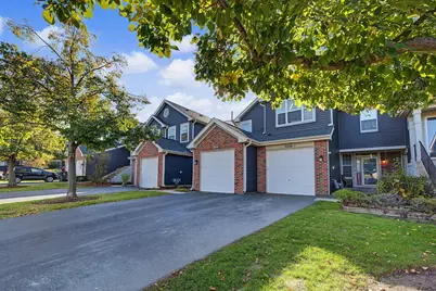 2204 Lake Ridge Drive #2204, Glendale Heights, IL 60139 - Photo 4