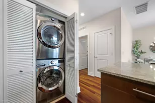 2740 W Armitage Ave, Chicago, IL 60647 - Photo 18