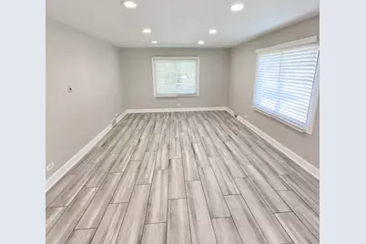 10301 Minnick Avenue, Oak Lawn, IL 60453 - Photo 14